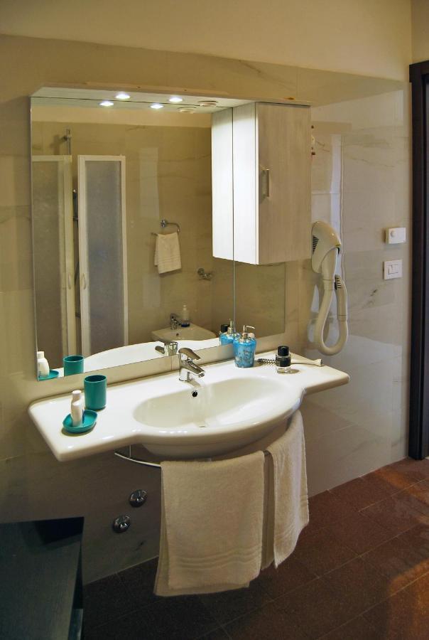 Residence Borgo 오피다 외부 사진